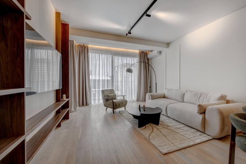 Apartament cu 2 camere semidecomandat, mobilat în Barbu Văcărescu
