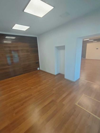 Spațiu comercial, de 119 mp, în Central