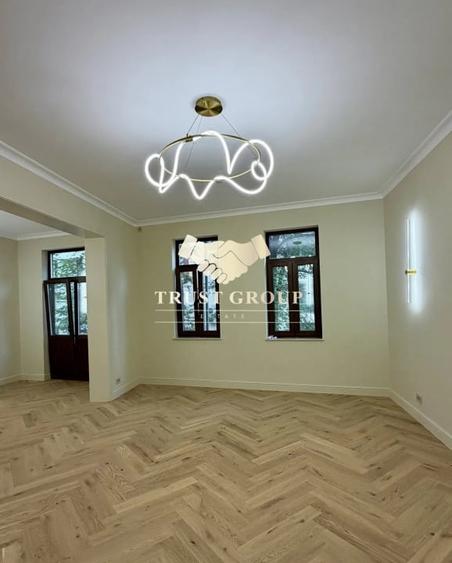 Apartament cu 4 camere decomandat în Grădina Icoanei