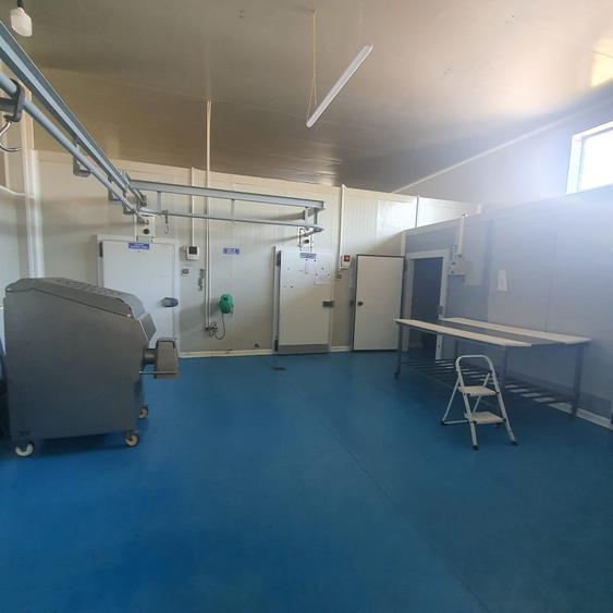 Spațiu comercial, de 850 mp, în Cumpăna