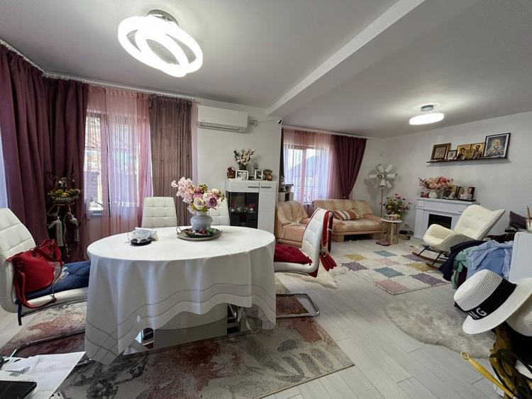 Casă individuală cu 4 camere cu Teren 380 Mp în Lunca Cetățuii