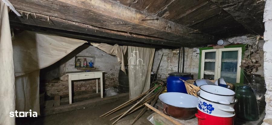 Casă cu 4 camere cu Teren 1093 Mp în Apold