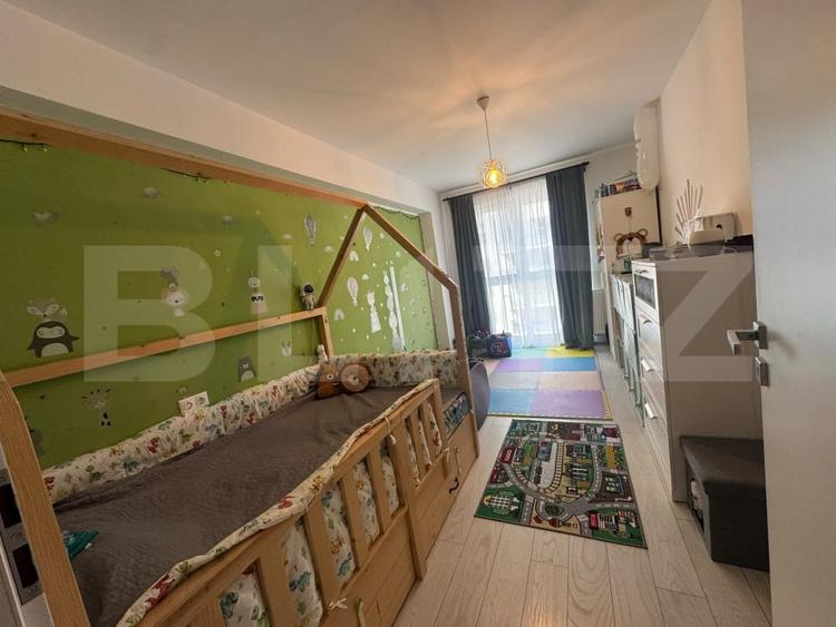 Apartament cu 3 camere decomandat, mobilat în Libertății