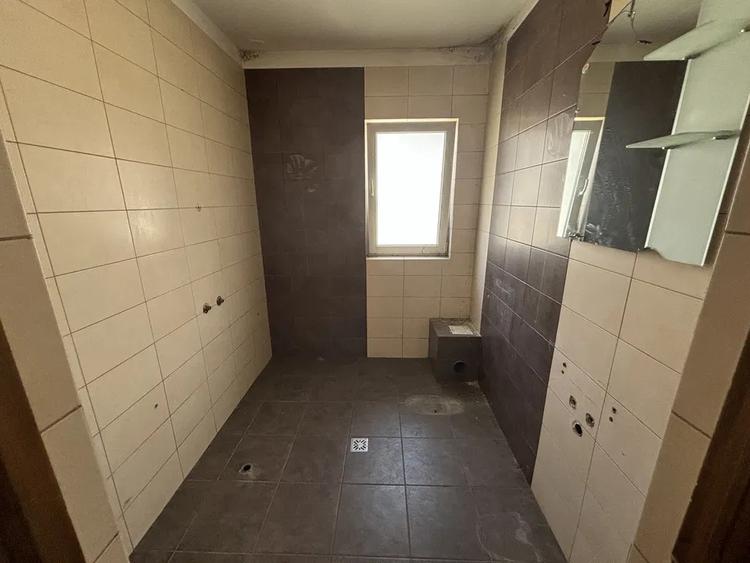 Apartament cu 3 camere semidecomandat în Mănăștur