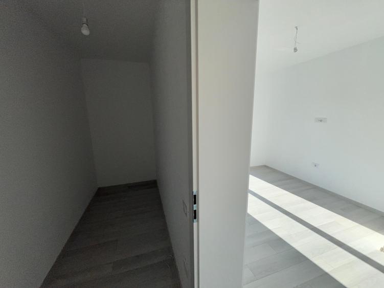Duplex cu 4 camere cu Canalizare în Horpaz