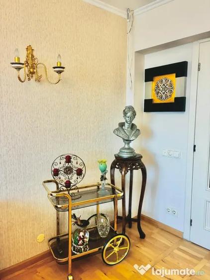 Apartament cu 4 camere decomandat în 13 Septembrie