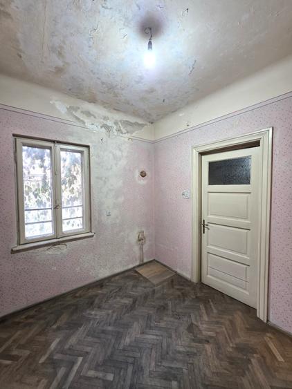 Casă individuală cu 3 camere cu Teren 300 Mp în Foișorul de Foc