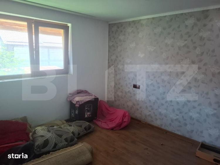 Casă cu 4 camere în Valea