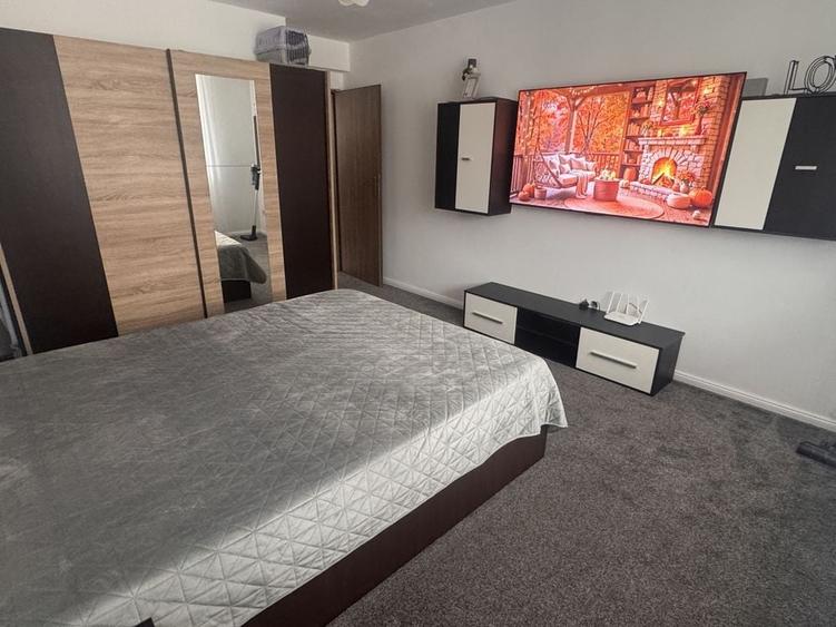 Apartament cu 2 camere decomandat în Exterior Vest