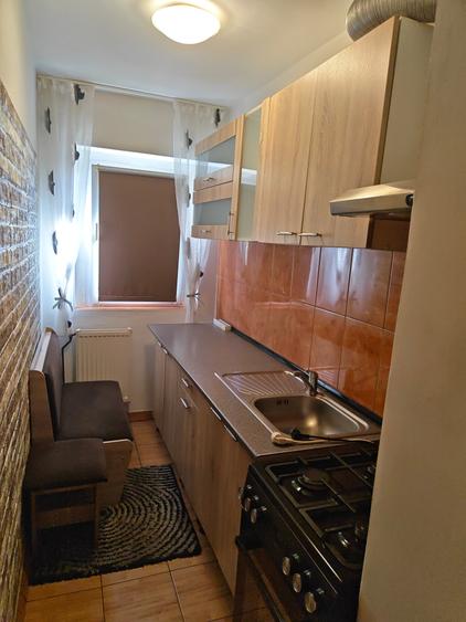 Apartament cu 2 camere nedecomandat în Girocului