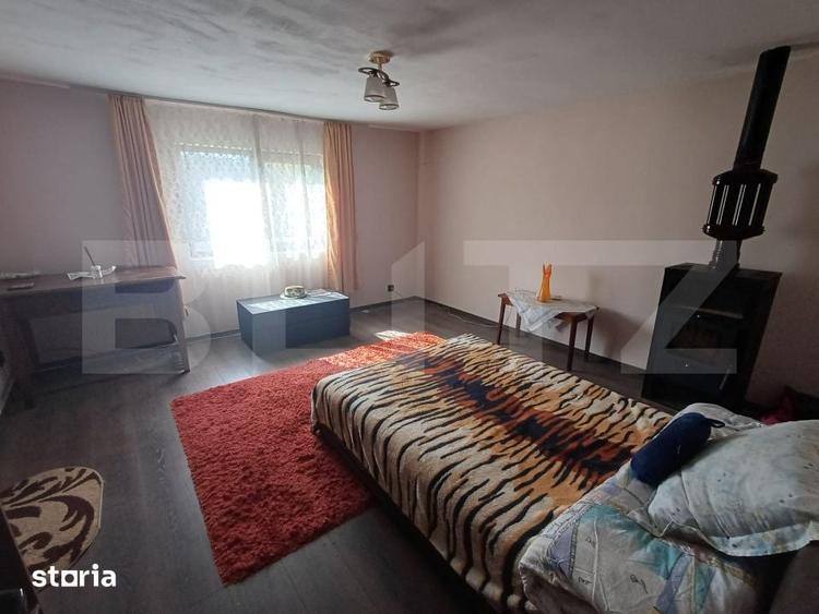Casă cu 3 camere cu Teren 1000 Mp în Arcani