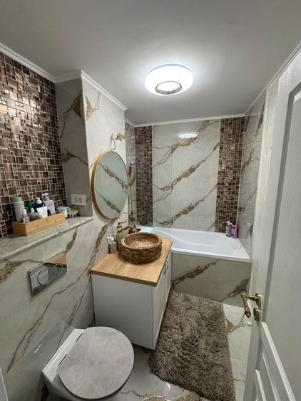Apartament cu 2 camere decomandat, mobilat în Exterior Vest