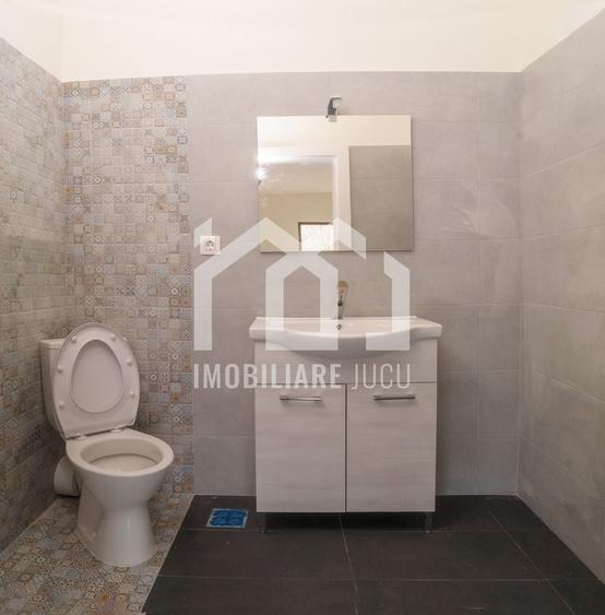 Apartament cu 3 camere semidecomandat în Jucu de Mijloc