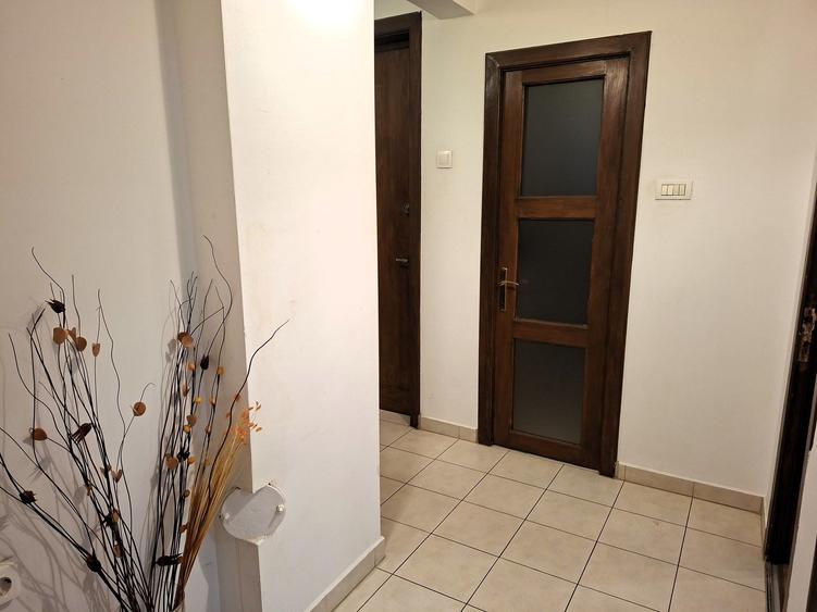 Garsonieră circulară în Cotroceni