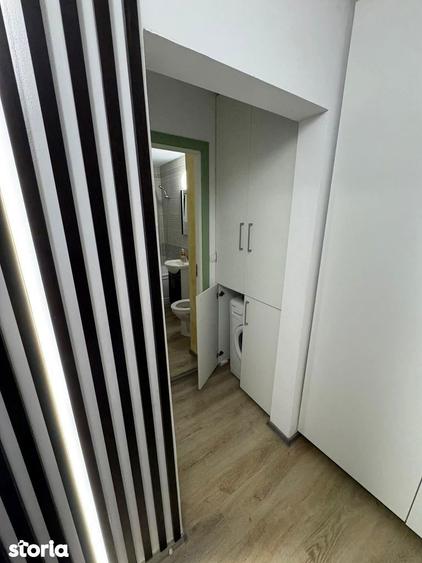 Apartament cu 3 camere decomandat, mobilat în Nicolina