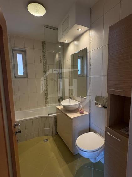 Apartament cu 2 camere semidecomandat, mobilat în Bună Ziua
