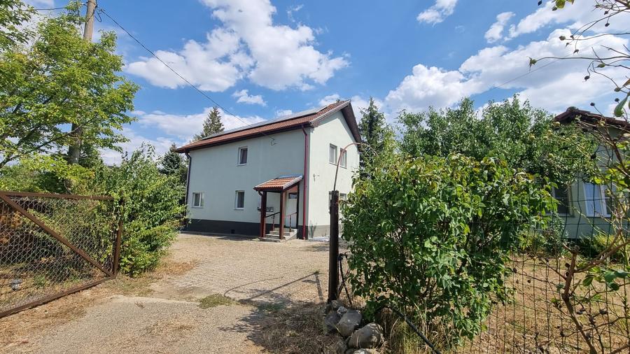 Casă individuală cu 4 camere cu Canalizare în Viile Satu Mare