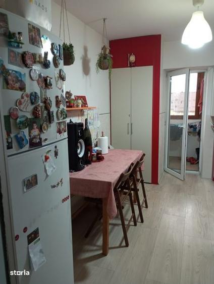 Apartament cu 2 camere decomandat în Noua