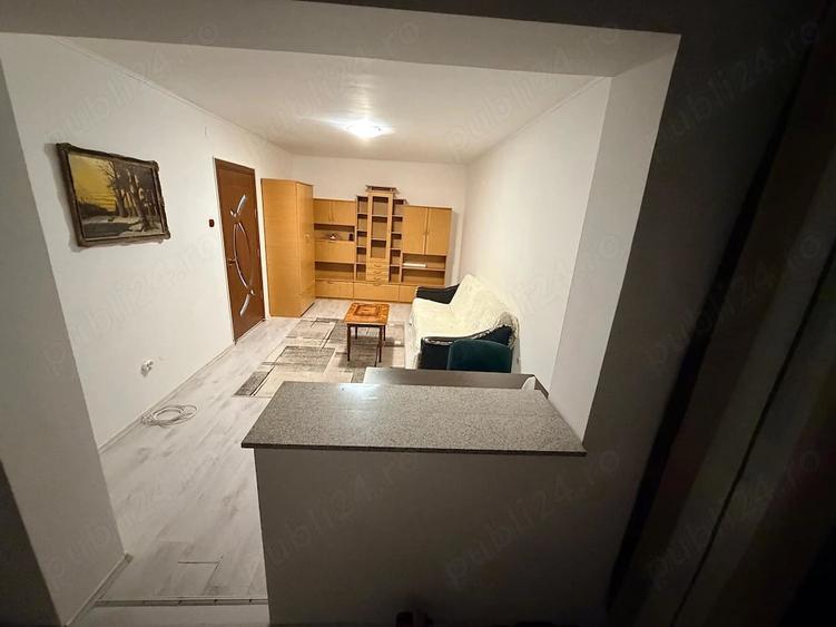Garsonieră decomandată în Astra