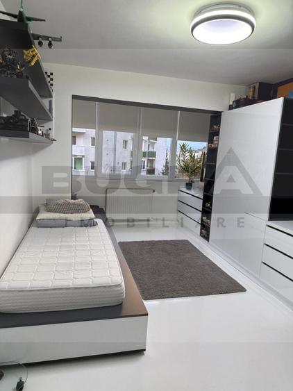 Apartament cu 3 camere semidecomandat în Grigorescu