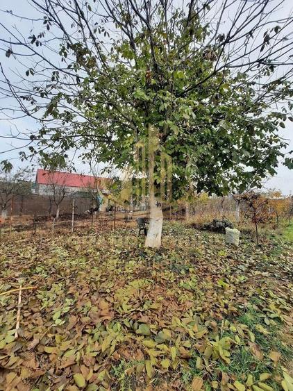 Casă individuală cu 3 camere cu Canalizare în Plopi