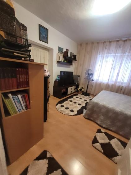 Casă individuală cu 3 camere cu Teren 300 Mp în Valu lui Traian