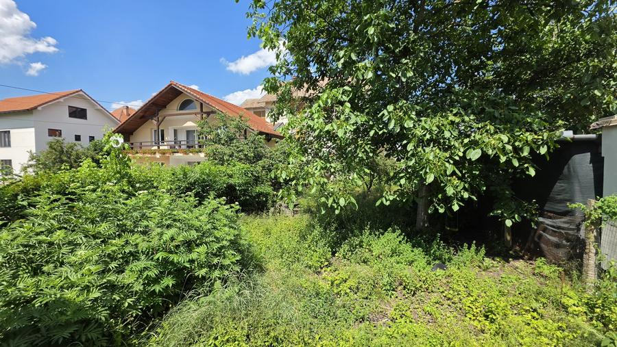 Apartament cu 4 camere decomandat în Sub Arini