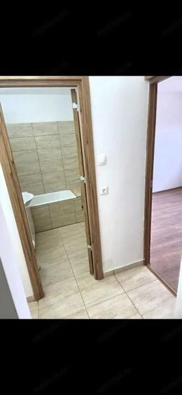 Apartament cu 3 camere decomandat în Eremia