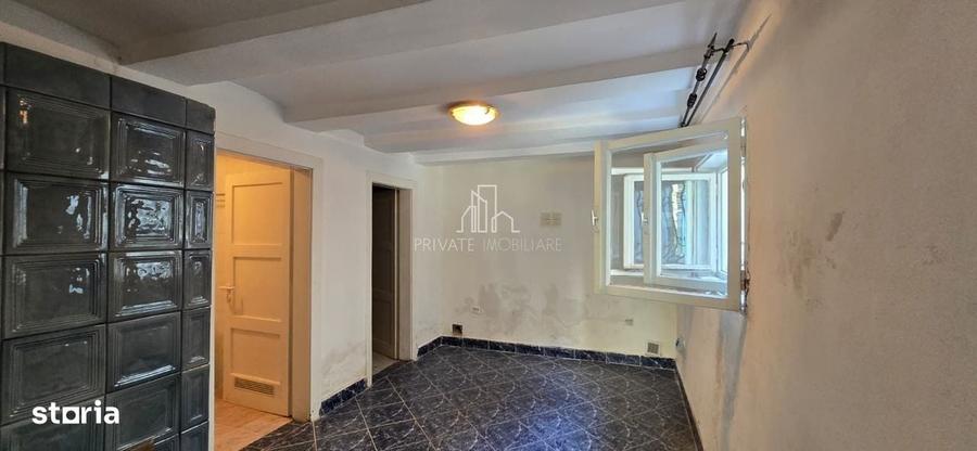 Casă cu 4 camere în Central
