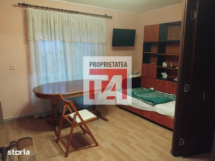 Casă cu 3 camere cu Teren 425 Mp în Recea
