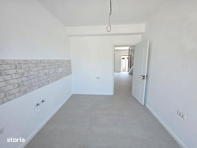 Casă cu 3 camere în Central