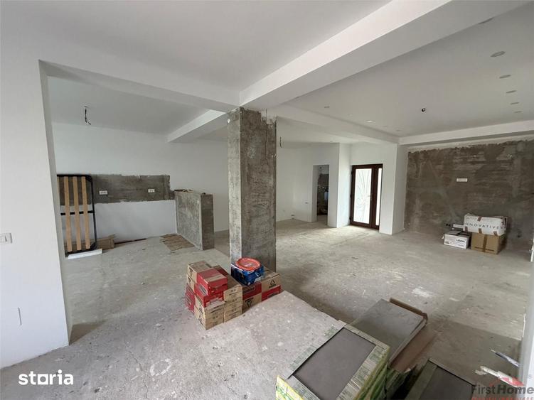 Casă cu 5 camere cu Teren 674 Mp în Vânători