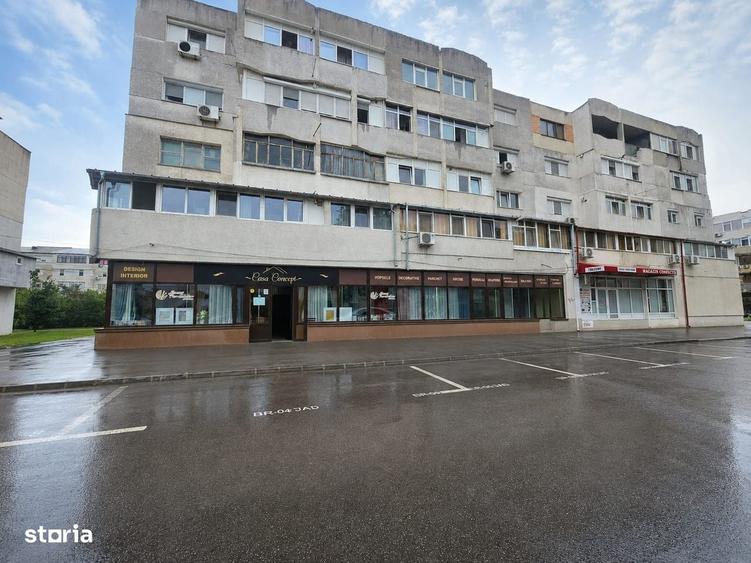 Spațiu comercial, de 223 mp, în Central