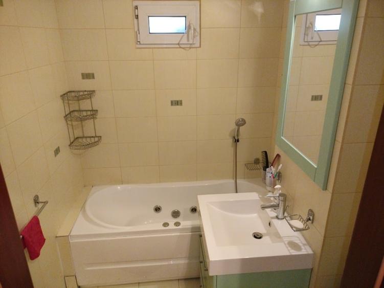 Apartament cu 3 camere decomandat în Drumul Taberei — fotografia 2