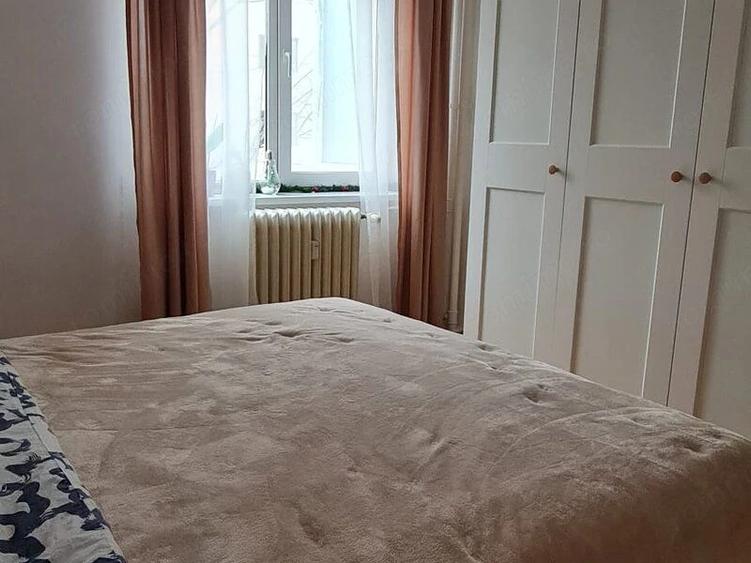 Apartament cu 2 camere semidecomandat în 1 Decembrie 1918