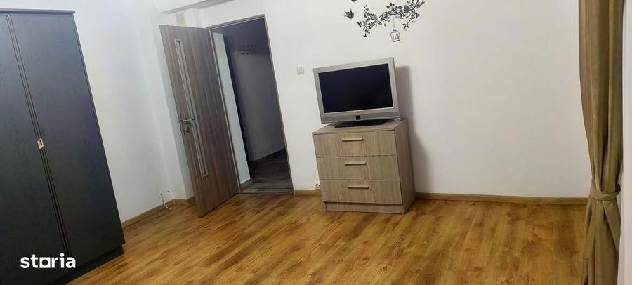 Garsonieră decomandată în Rahova