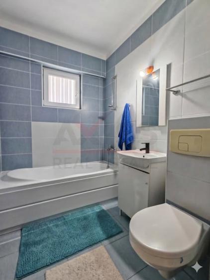 Apartament cu 2 camere decomandat, mobilat în Tomis Plus