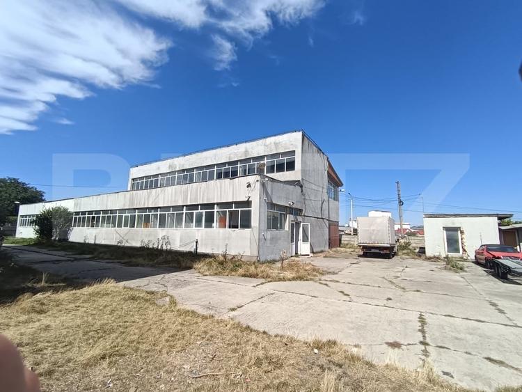Spațiu industrial, de 1,137 mp, în Est