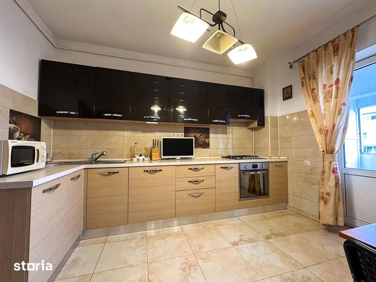 Apartament cu 3 camere decomandat, mobilat în Vitan