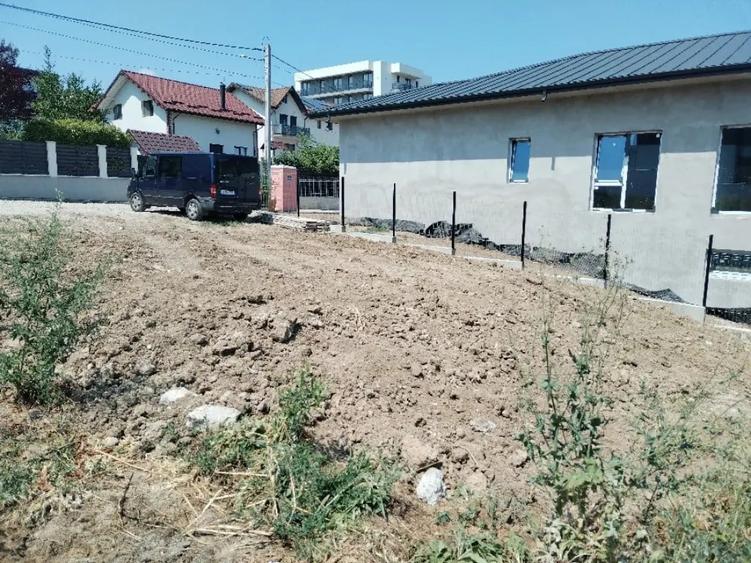 Casă cu 5 camere în Radovanu