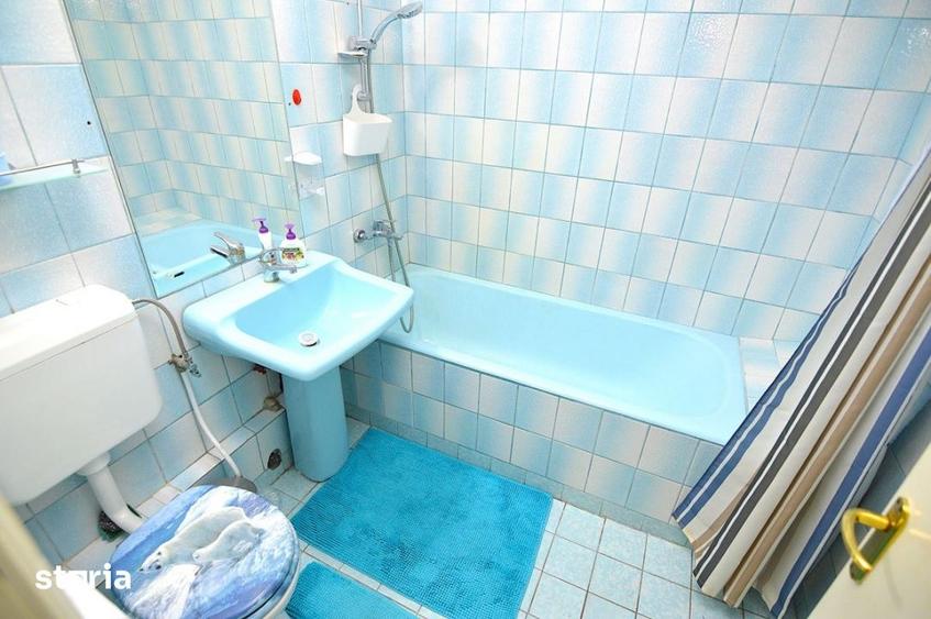 Apartament cu 3 camere, mobilat în Unirii