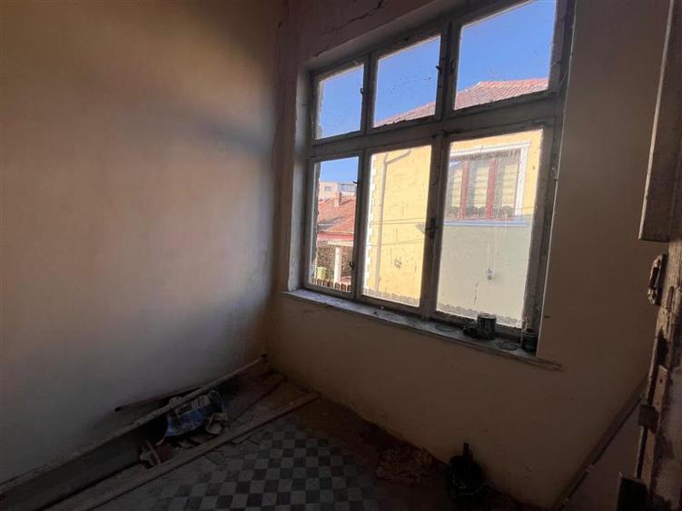 Casă individuală cu 4 camere cu Teren 802 Mp în Elisabetin