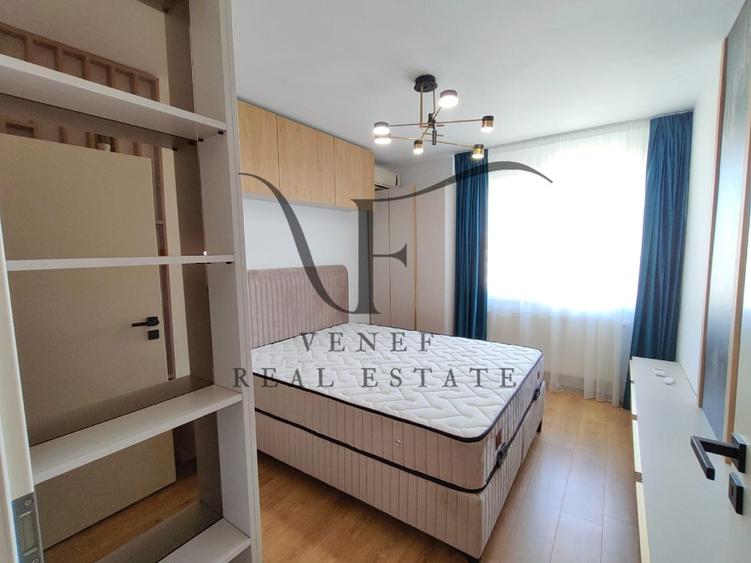 Apartament cu 3 camere semidecomandat în Colentina