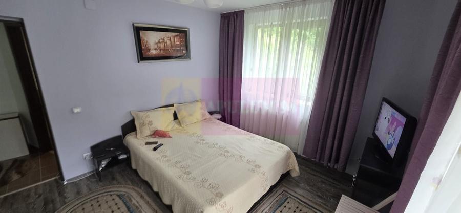 Apartament cu 2 camere decomandat în 1 Mai