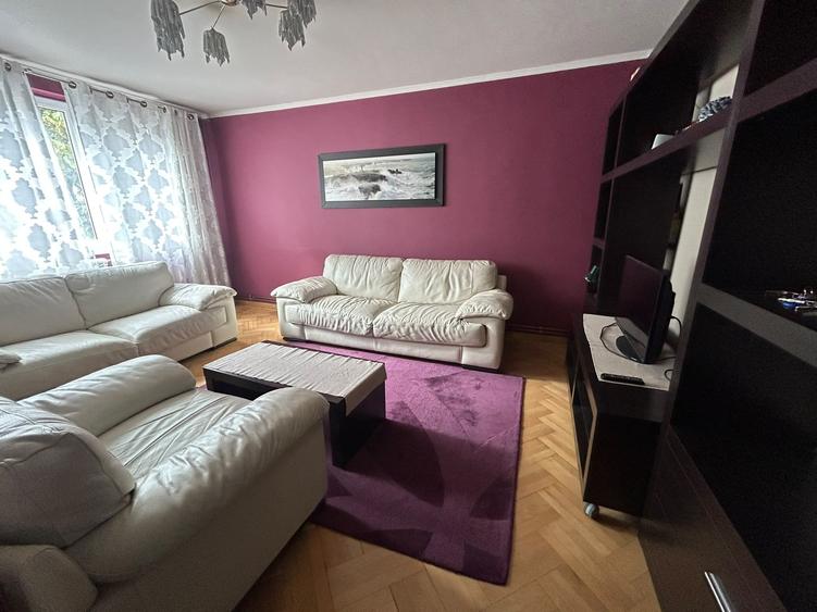 Apartament cu 3 camere decomandat în Militari