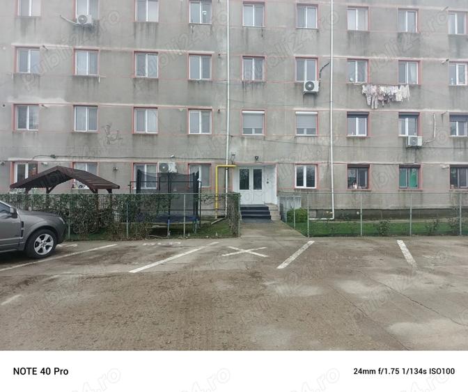 Garsonieră decomandată în Central