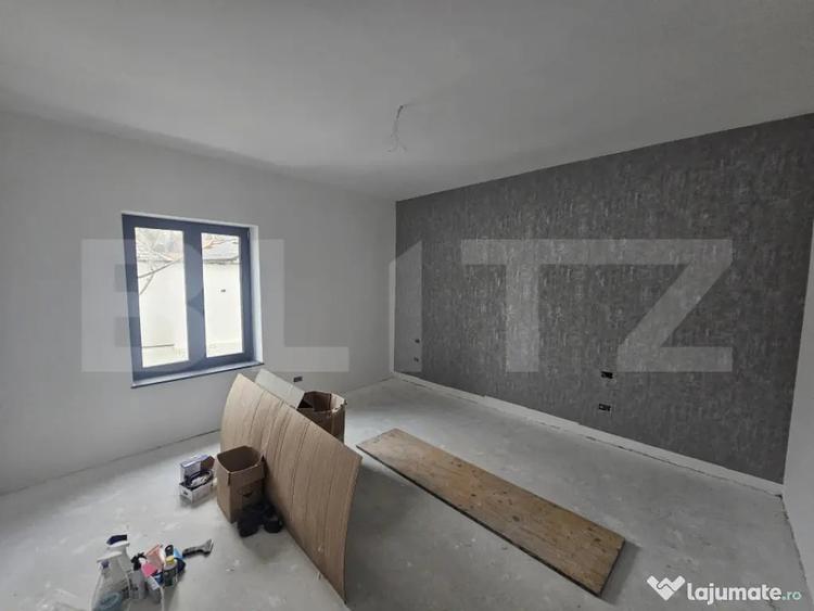 Casă cu 4 camere cu Teren 400 Mp în Central