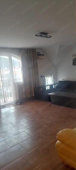 Casă cu Teren 300 Mp în Central