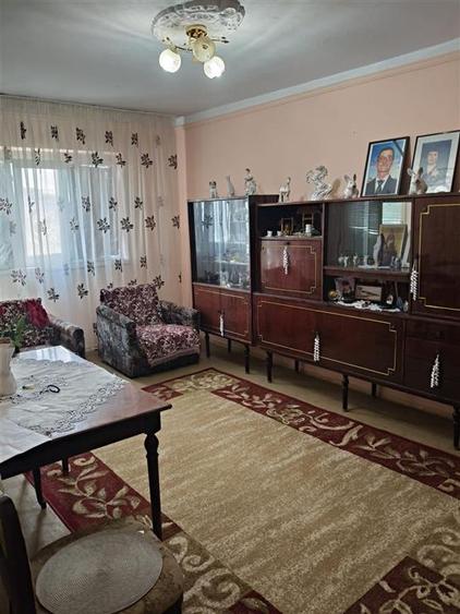 Apartament cu 2 camere decomandat în Dorobanți