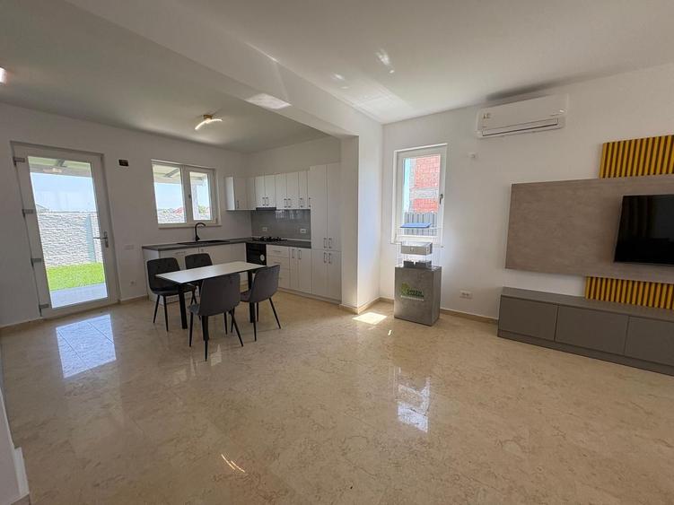 Duplex cu 4 camere cu Canalizare în Berceni